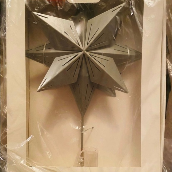 RETIRED Beautiful Hearth and Hand Metal Star Christmas Tree Topper - Picture 5 of 6